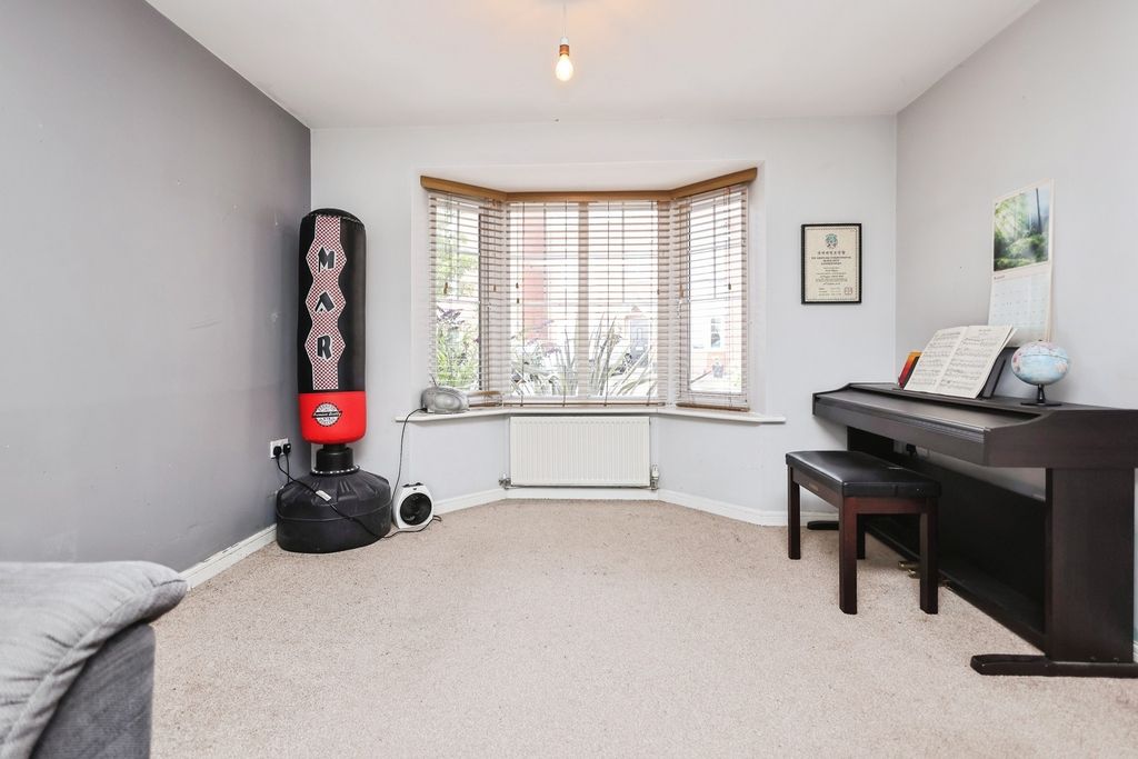 Property photo 3 of 19 Pbox-Img.Jpg