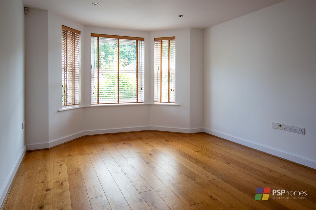 Property photo 2 of 14 Sydney Road -2.Jpg