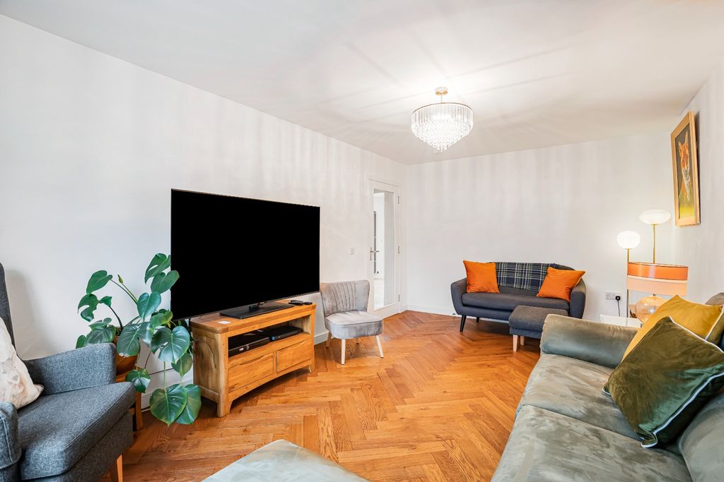 Property photo 3 of 42 4513267