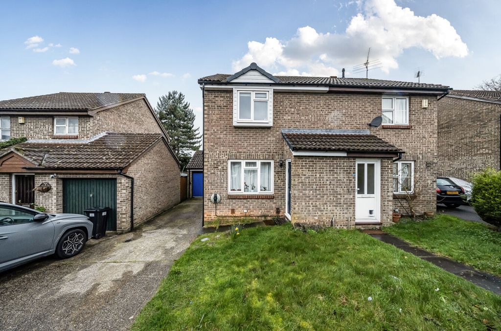 Property photo 1 of 15 1428721-19-69B2F2...