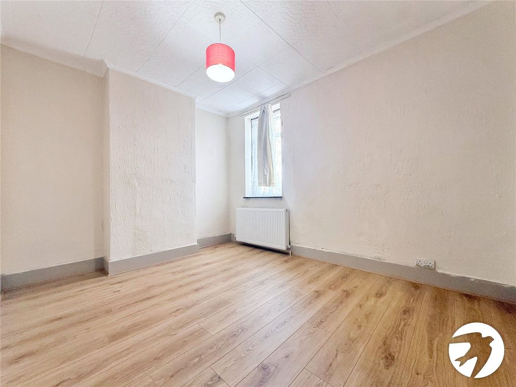 Property photo 2 of 7 Picture No. 14