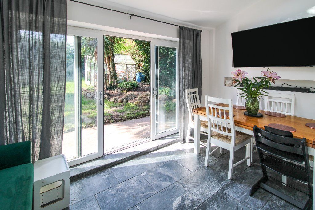 Property photo 3 of 19 Dining Room