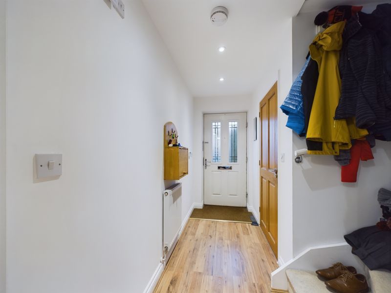 Property photo 2 of 14 Entrance
