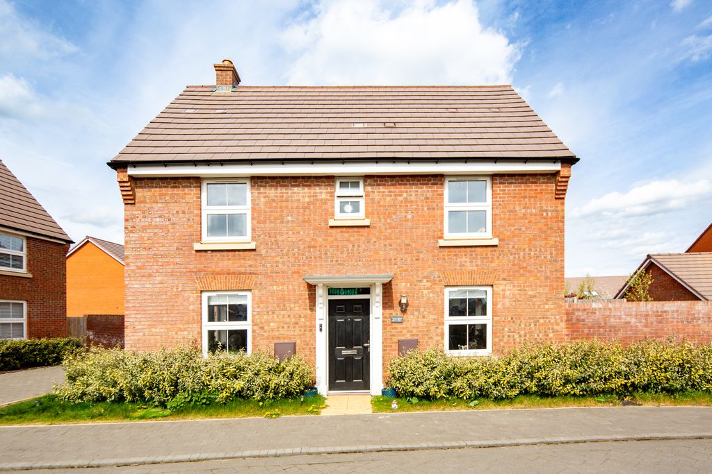 Property photo 1 of 24 Front