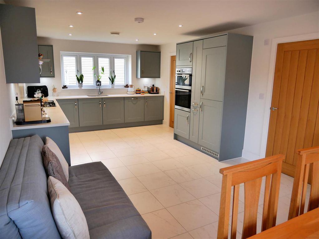 Property photo 2 of 29 P1530446.Jpg