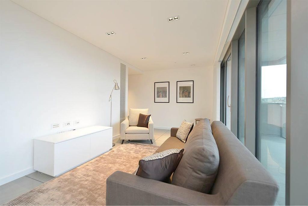 Property photo 2 of 8 Gallery