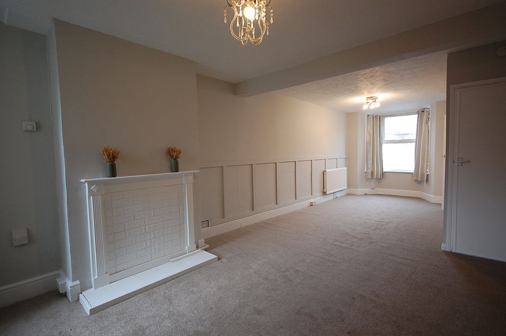 Property photo 3 of 10 Lounge/Diner