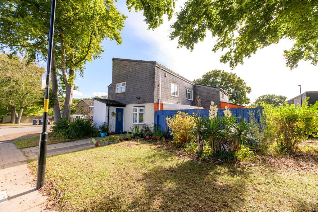 Property photo 1 of 21 01