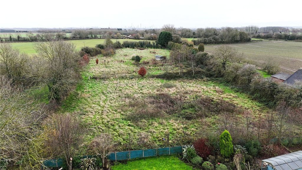 Property photo 2 of 17 Picture No. 02