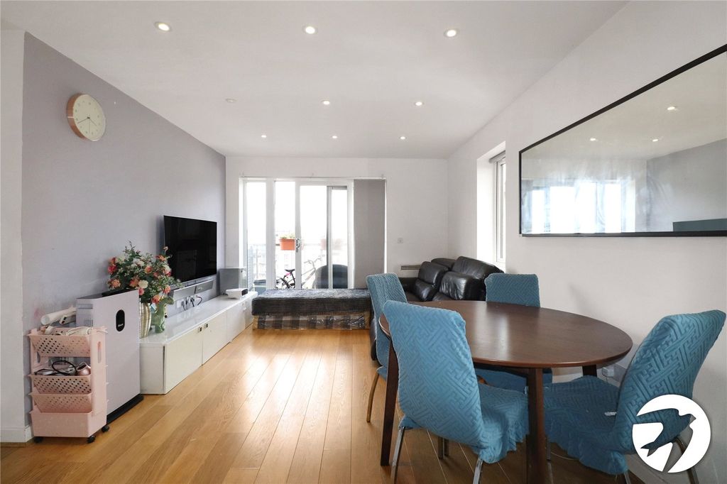 Property photo 2 of 13 Picture No. 12