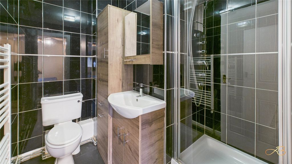 Property photo 1 of 10 Picture No. 26