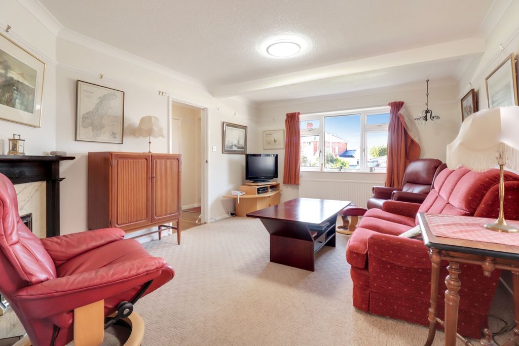 Property photo 2 of 19 Sitting Room