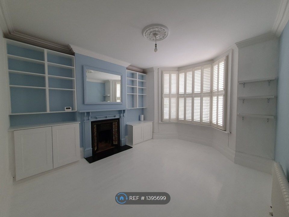 Property photo 3 of 8