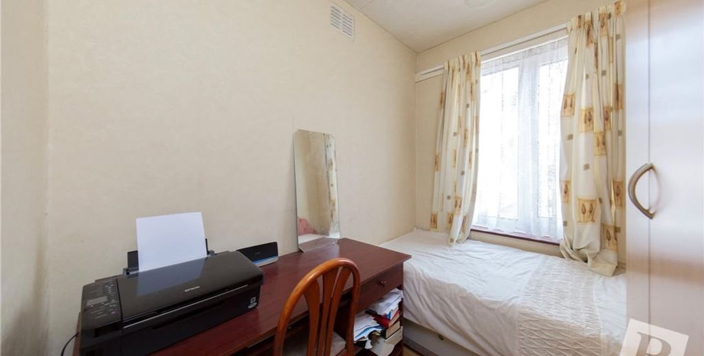 Property photo 1 of 3