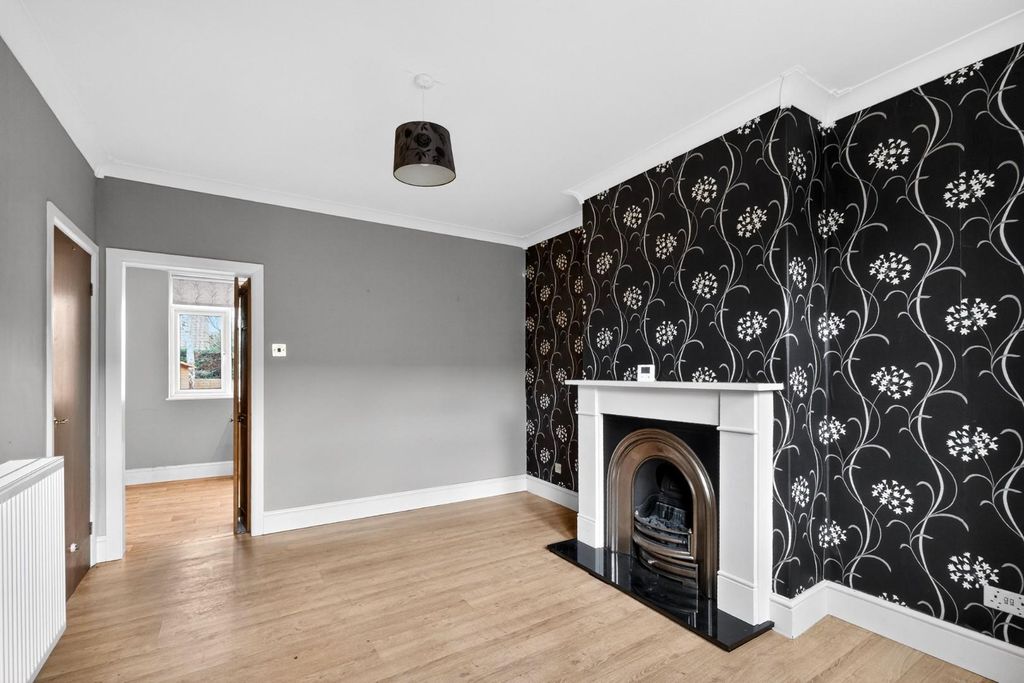 Property photo 3 of 17 Pnmb0197.Jpg