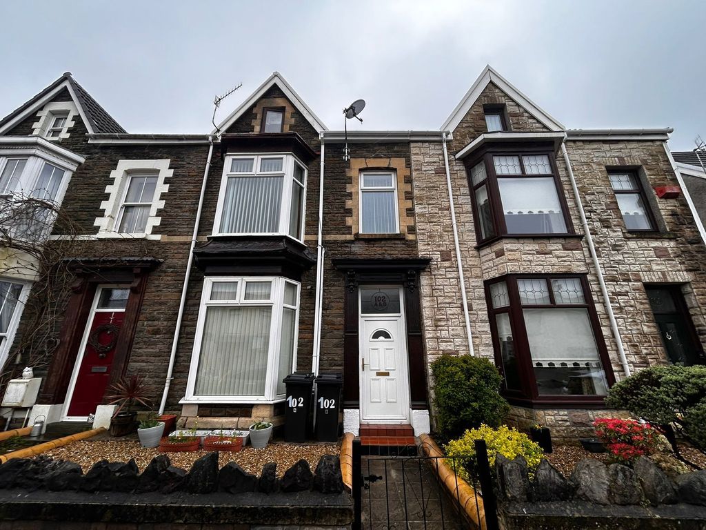 Property photo 1 of 7