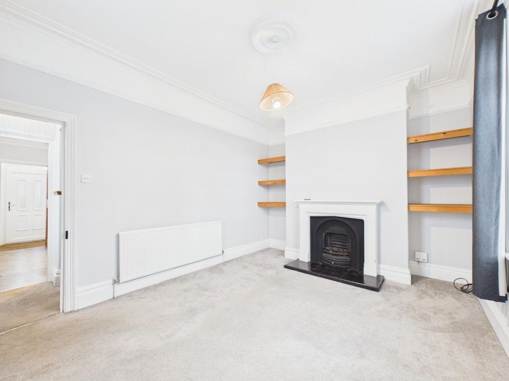 Property photo 3 of 16 Cam01268G0-Pr0547-Still013.Jpg