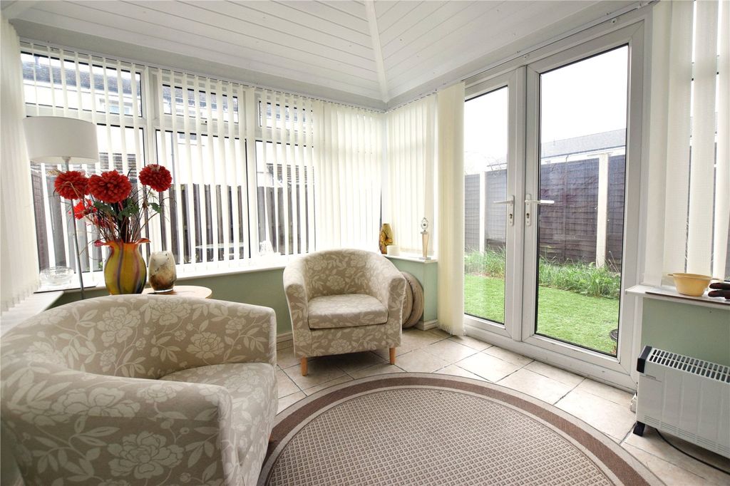 Property photo 2 of 12 Picture No. 20