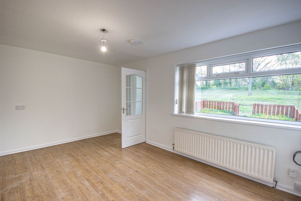 Property photo 3 of 18 3