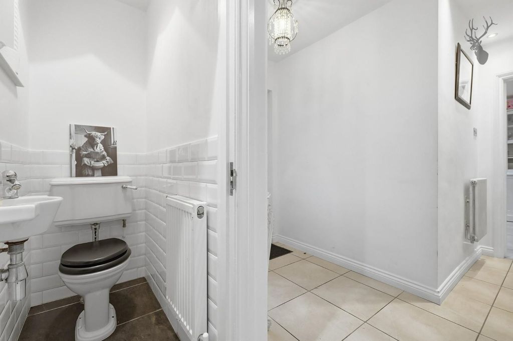 Additional image 6 of 4 bed semi-detached house for saleHigh Road, Epping CM16