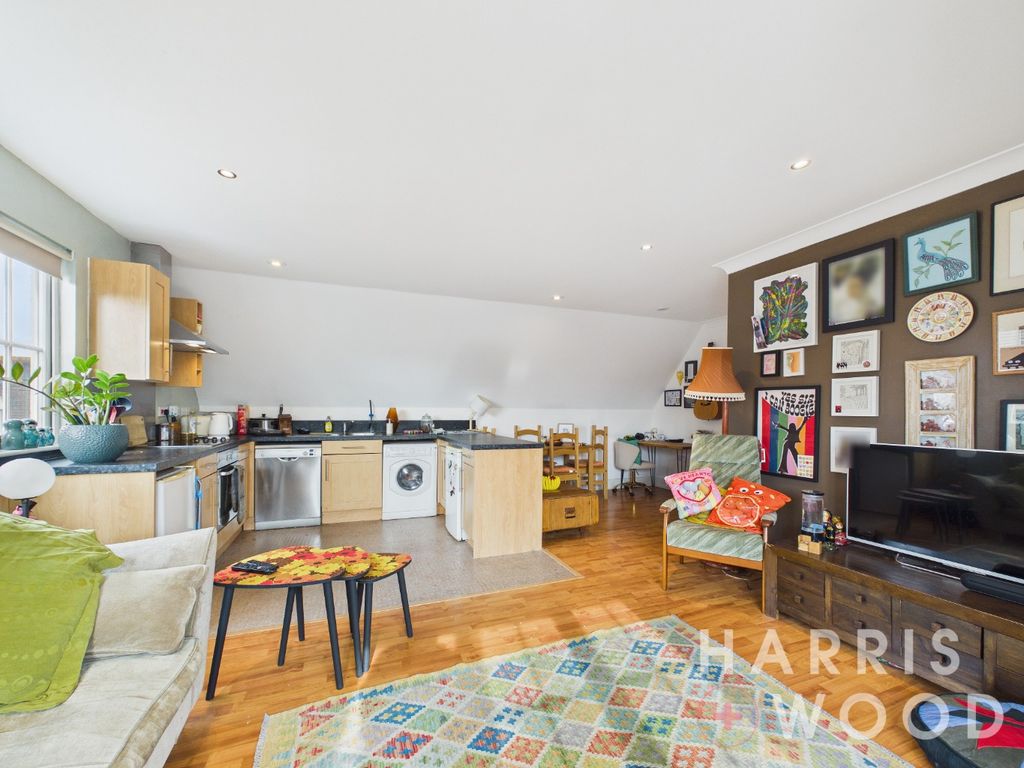 Property photo 3 of 11 5004733