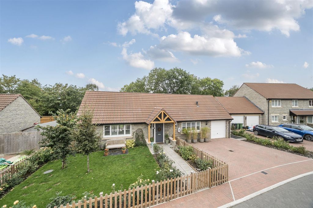 Property photo 1 of 20 Front Elevation