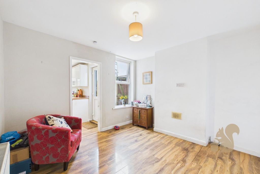 Property photo 3 of 13 Cam01659G0-Pr0776-Still004.Jpg