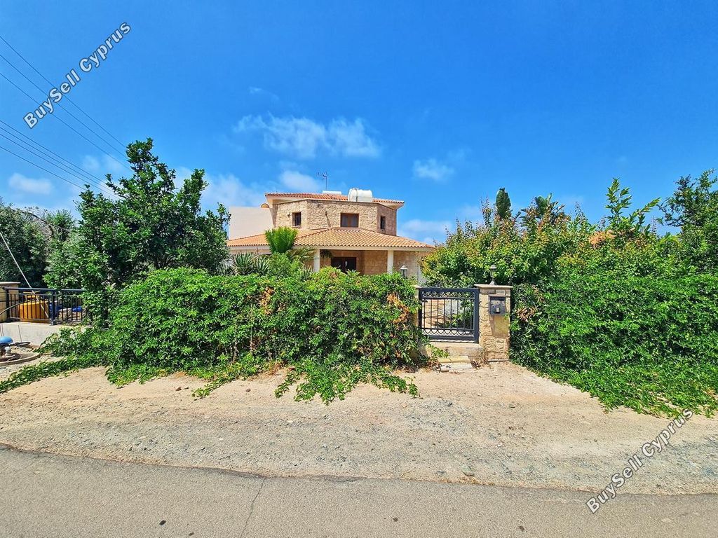 Property photo 1 of 37