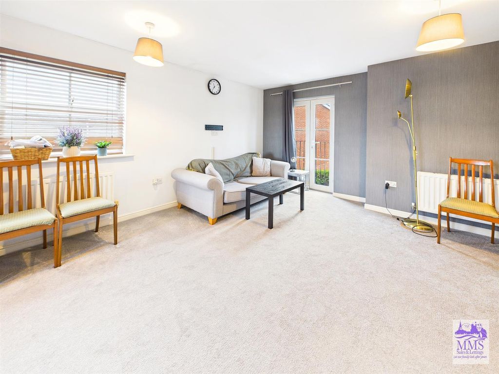 Property photo 3 of 13 Cam04098G0-Pr0134-Still013.Jpg