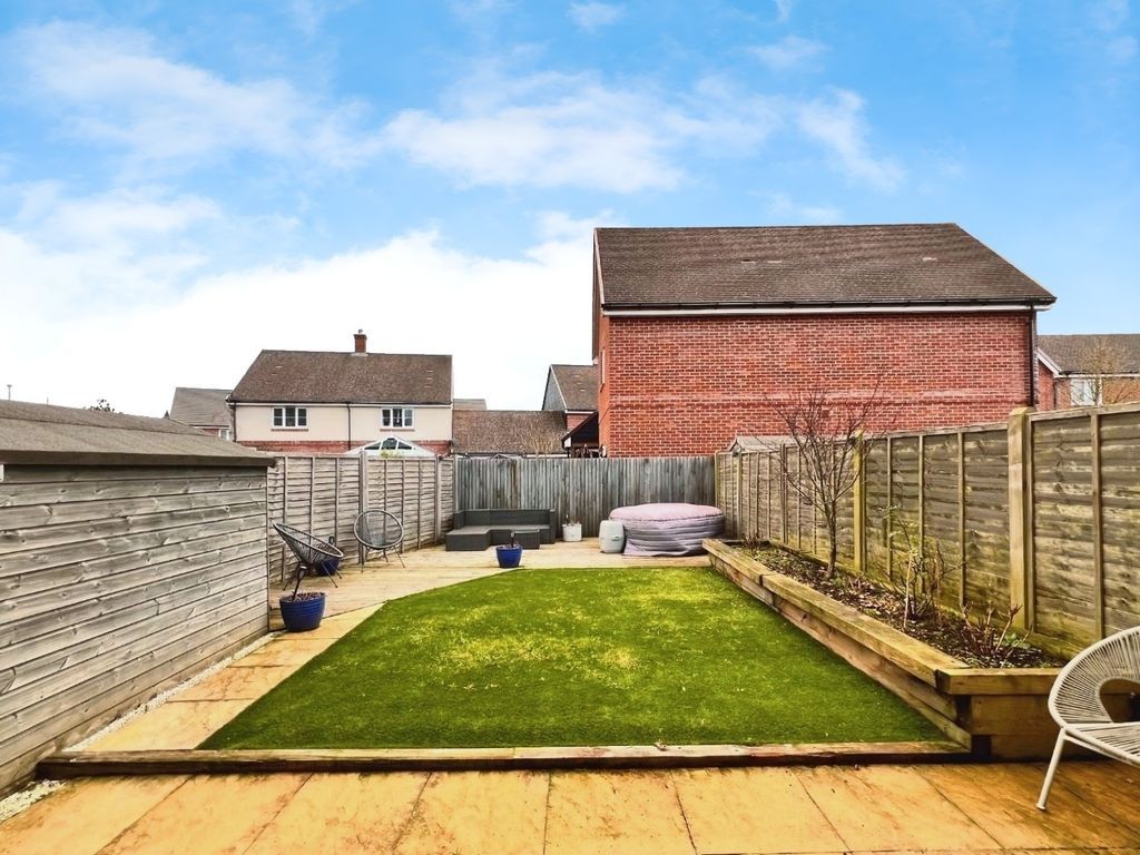 Property photo 2 of 20