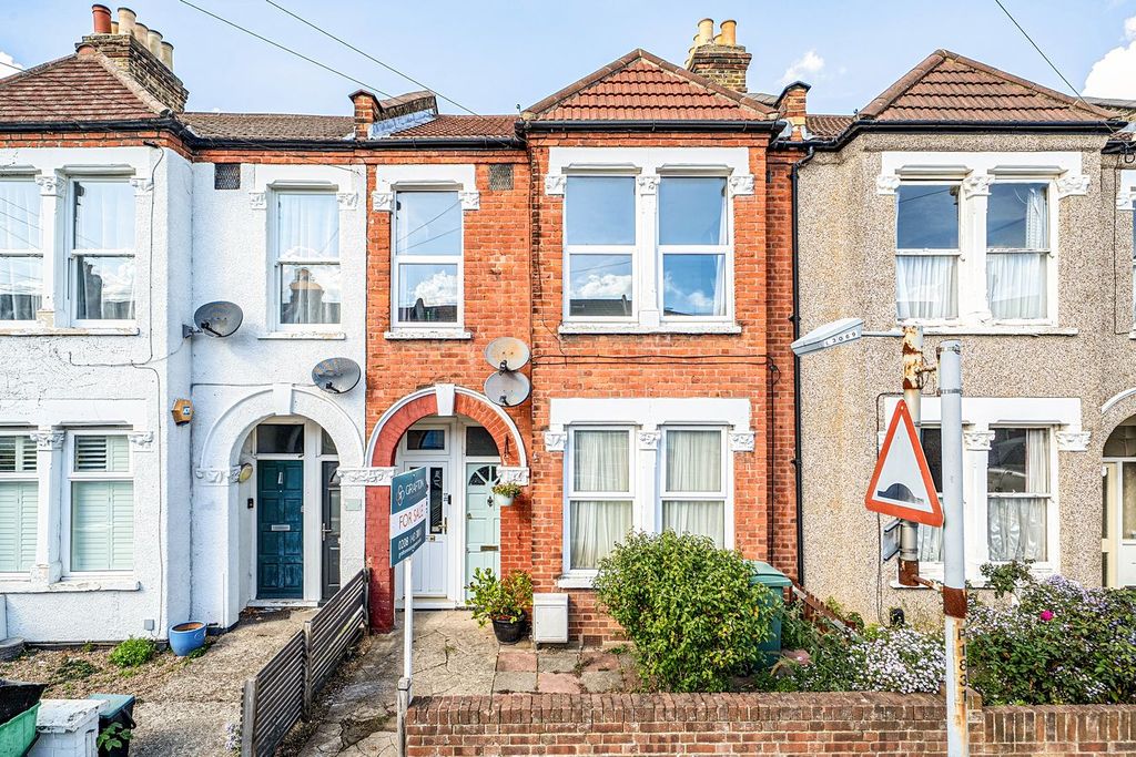 Property photo 1 of 17