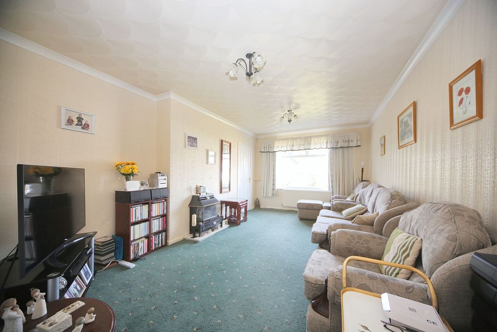 Property photo 3 of 24