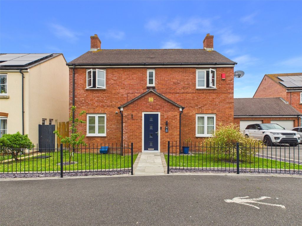 Property photo 1 of 37 Picture No. 06