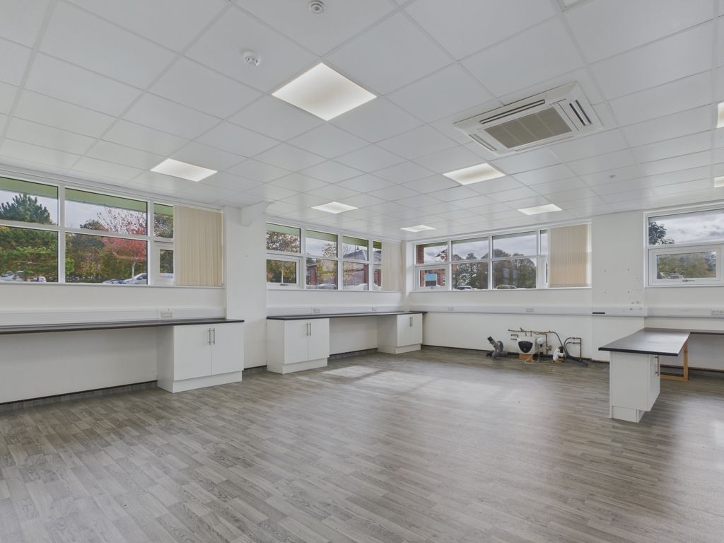 Property photo 3 of 11 Photo 3