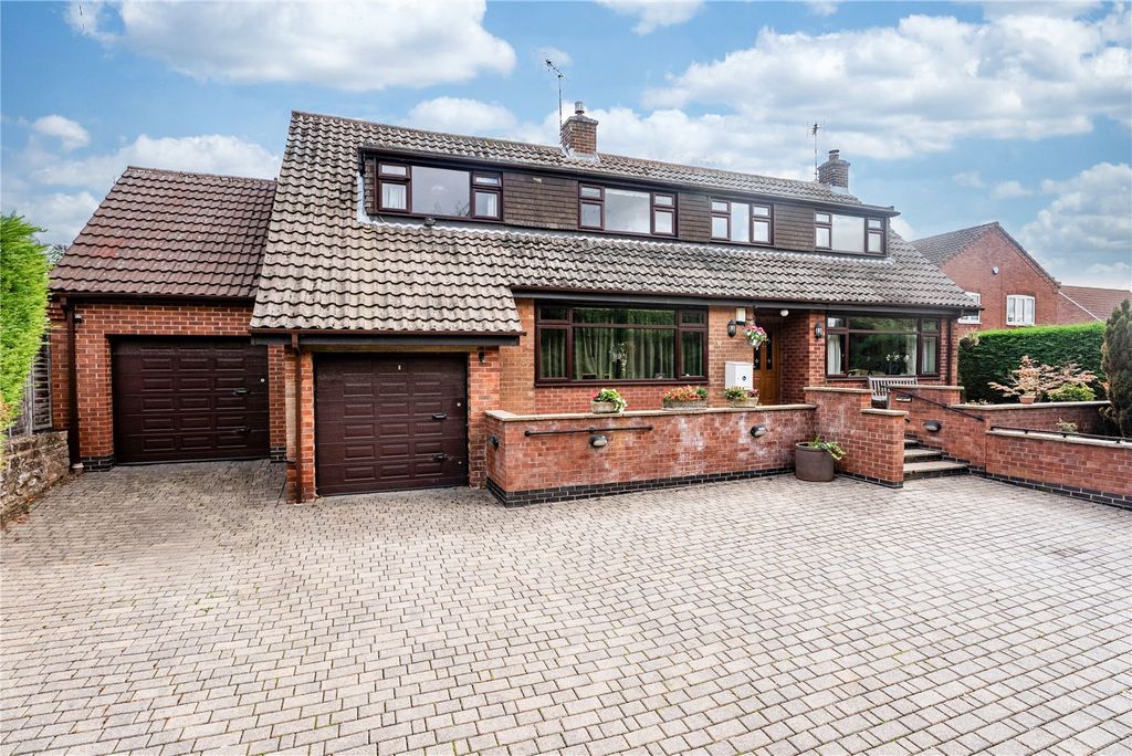 Property photo 1 of 31 Picture No. 09