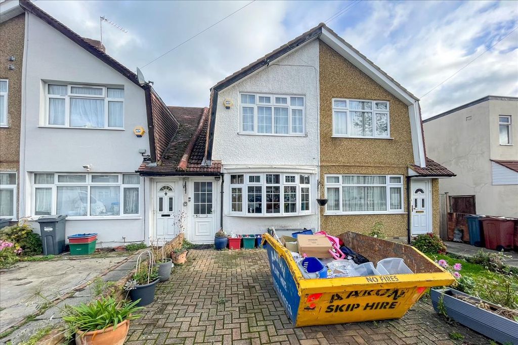 Property photo 1 of 11