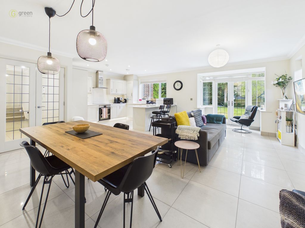 Property photo 2 of 20 F26Fb8Bab5d342228B97588A8Fbd998c100Cam03830G0Pr0299Still025