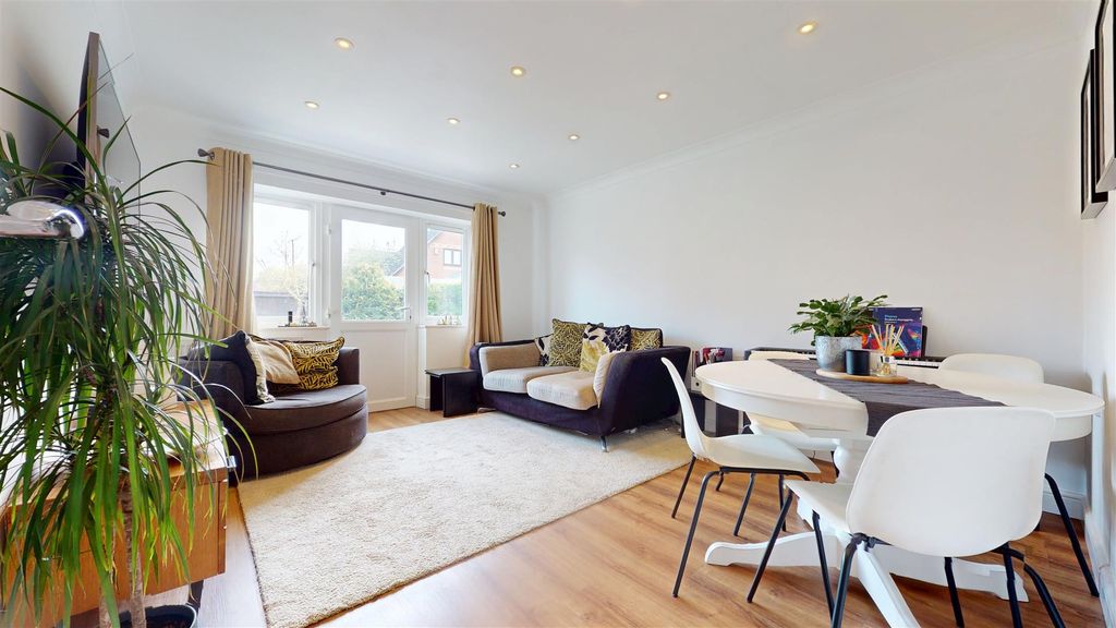 Property photo 3 of 13 04102026_134355.Jpg