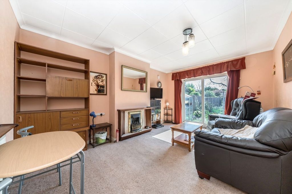 Property photo 2 of 4