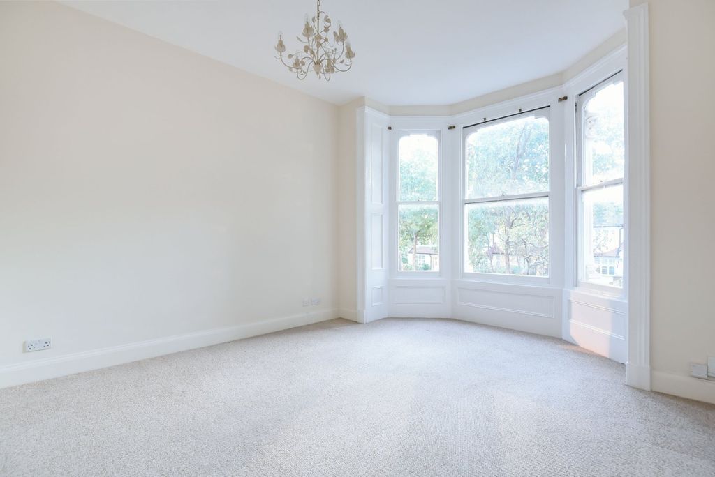 Property photo 2 of 6 Picture No. 02