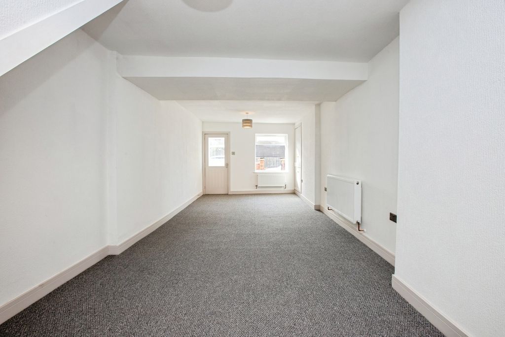 Property photo 3 of 19 Pbox-Img.Jpg