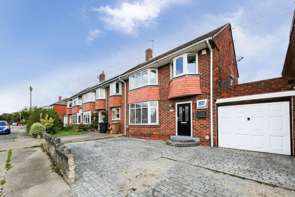 Property photo 1 of 23 Front (Exterior)