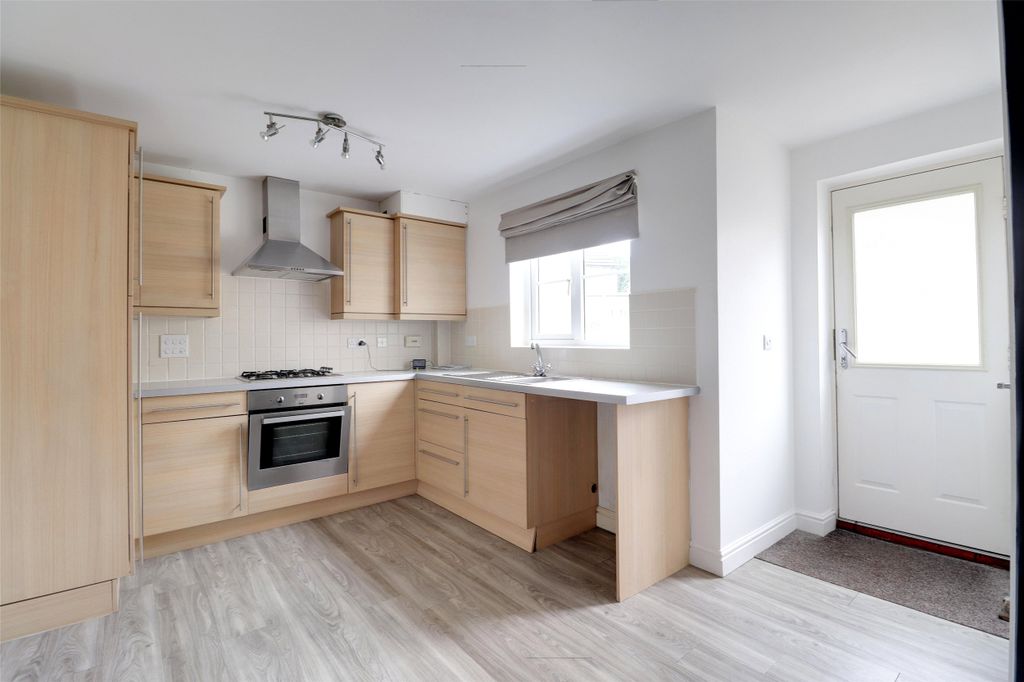 Property photo 2 of 11 2 - Picture No. 02