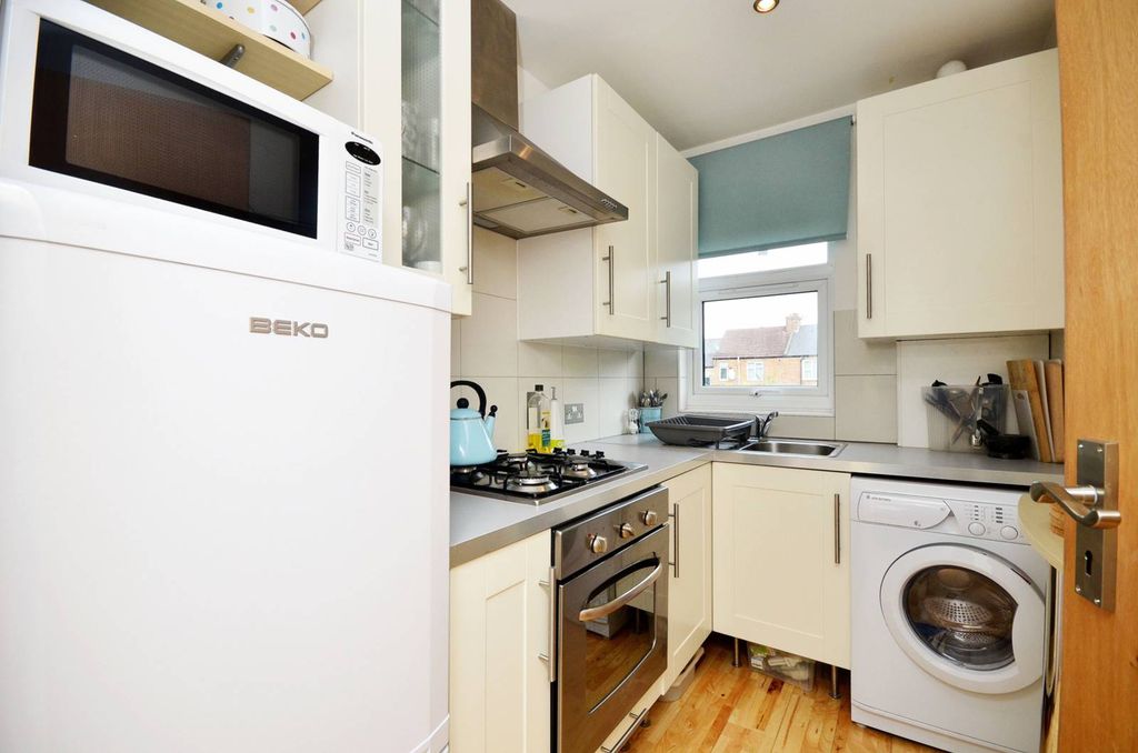 Property photo 2 of 6
