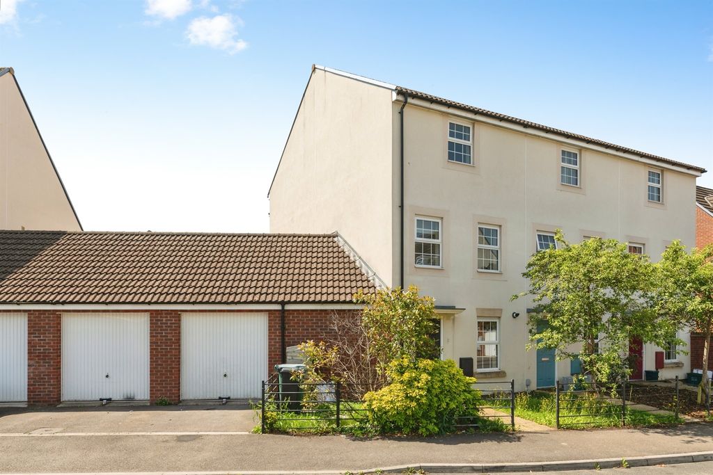 Property photo 1 of 19