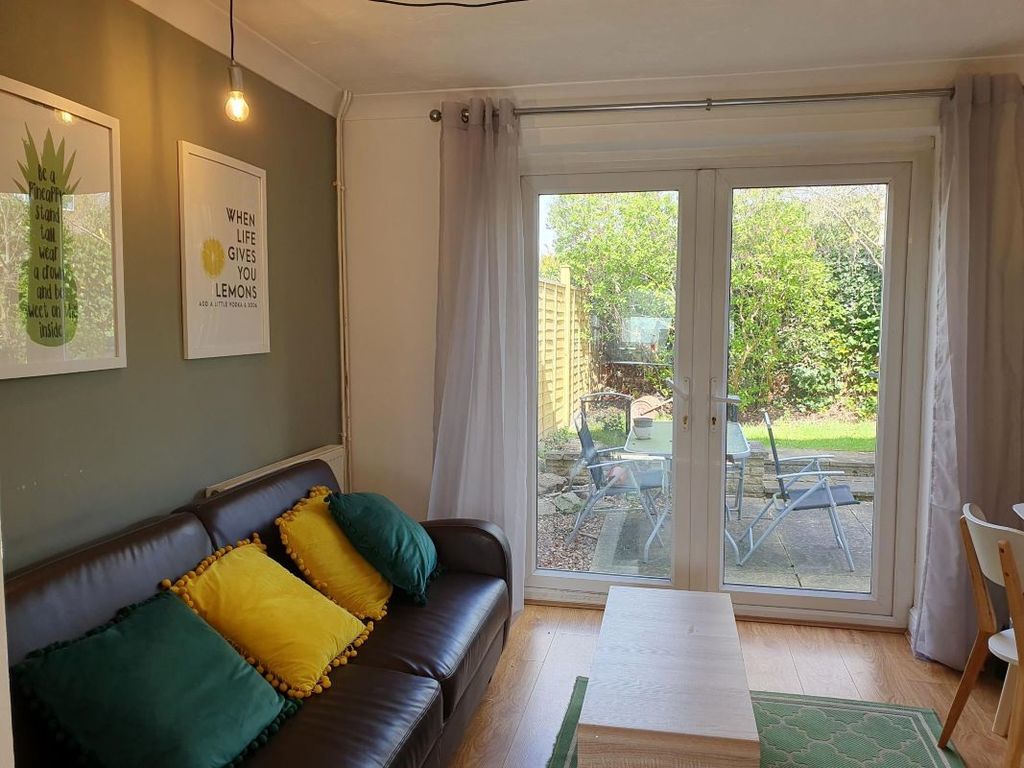 Property photo 2 of 19