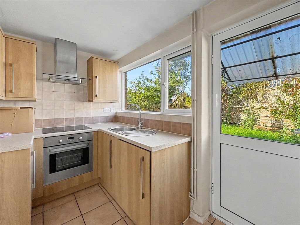 Property photo 3 of 13 Kitchen