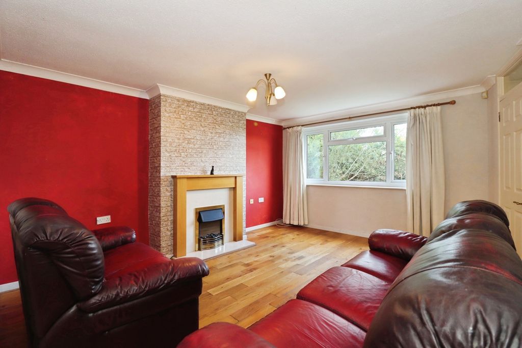 Property photo 3 of 21 Pbox-Img.Jpg