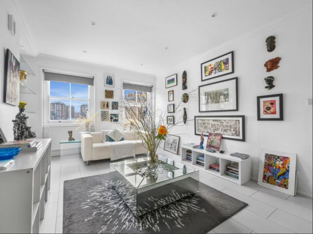 Property photo 3 of 11