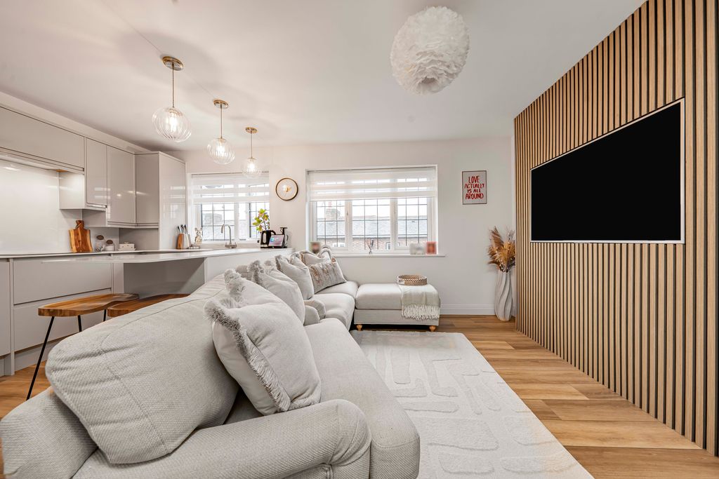 Property photo 2 of 16 Photo Jan 08 2026, 12 17 40 Pm